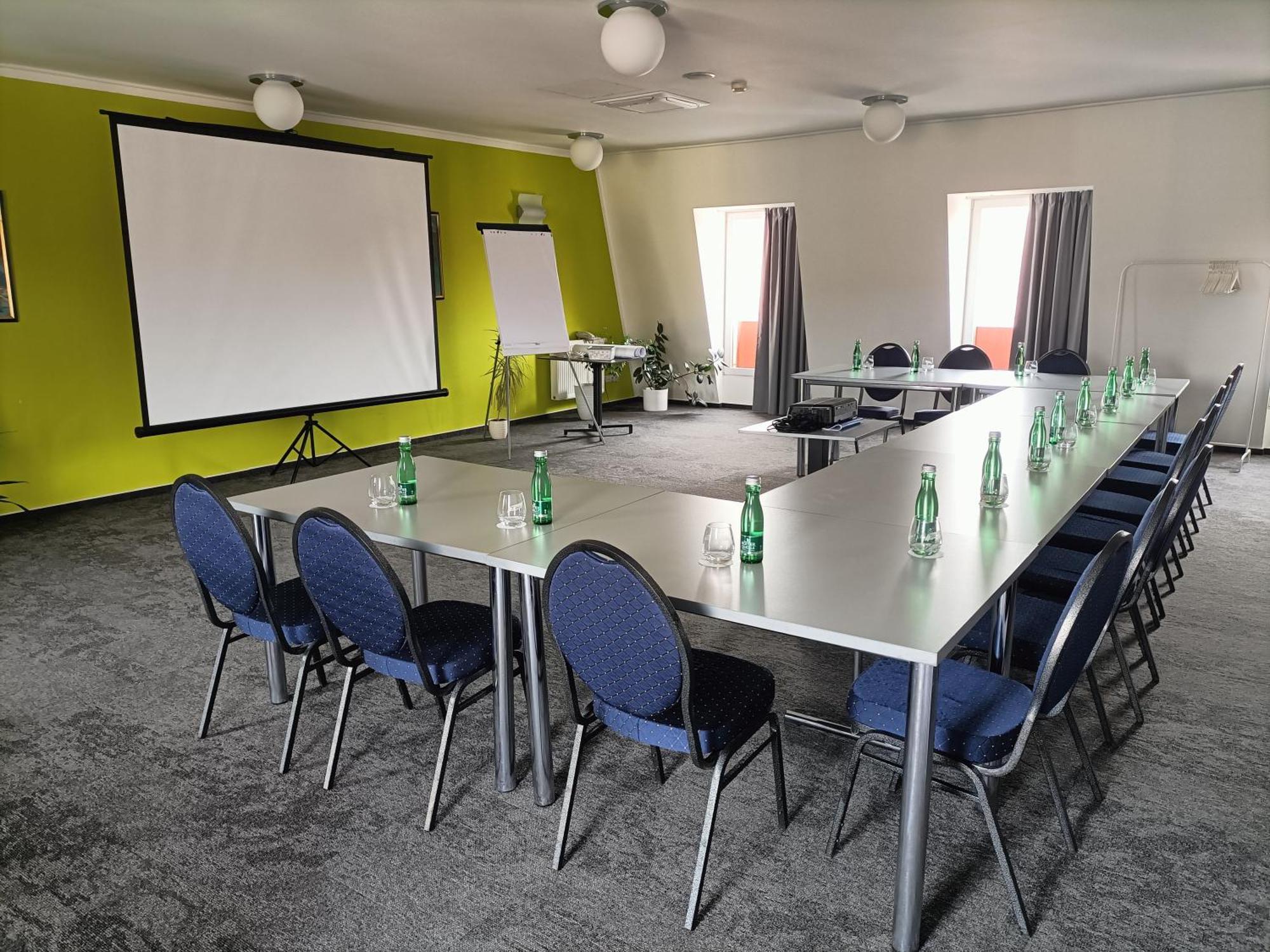 Hotel Eminent Stupava Zewnętrze zdjęcie