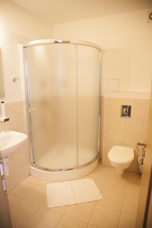Hotel Eminent Stupava Zewnętrze zdjęcie